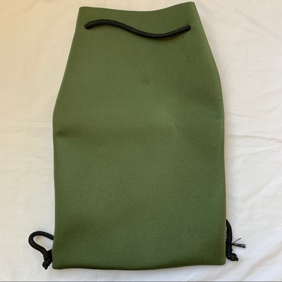 Triangle Neoprene Backpack - Picture 2 of 2